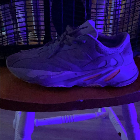Yeezy 700